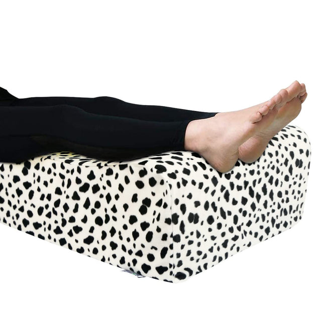 METRON Orthopaedic Bed Wedge Elevated Leg Pillow  Foam Wedge for Leg Elevation Reduces Back Pain & Improves Blood Circulation  Size 20”x18”x8”  Removable & Washable Cover  Pack of 1